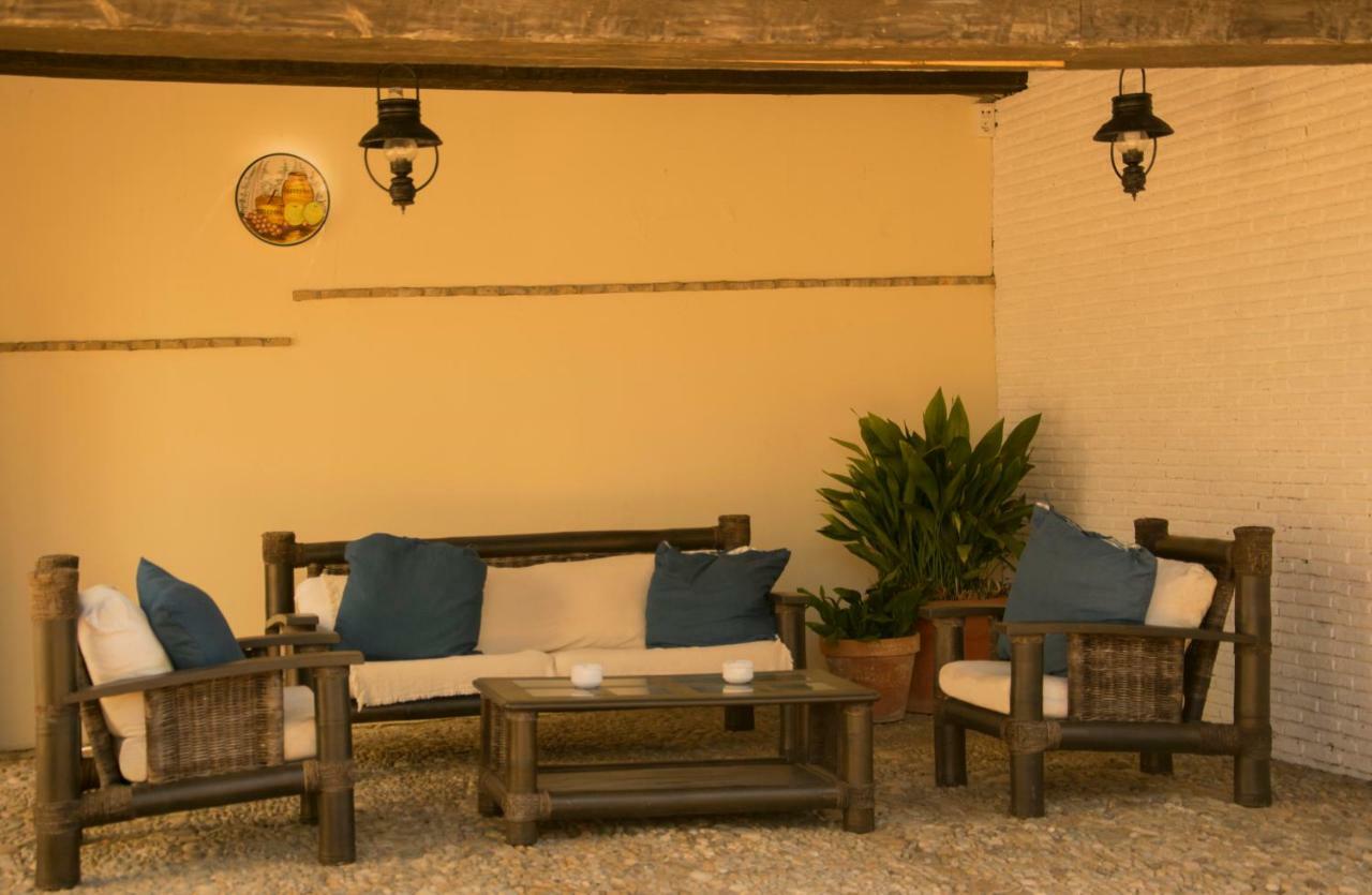 Hotel Mariantonia Chiclana de la Frontera Exteriör bild